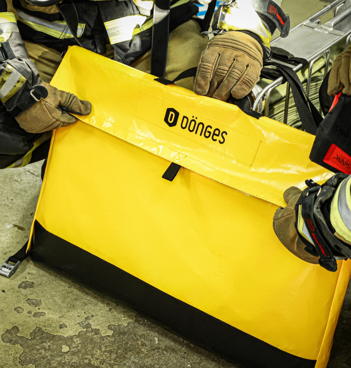 Dönges Rauchschutzvorhang Smoke Defender 70-115 cm; mit Tasche